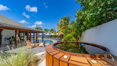 Luxury Villa Photo #7