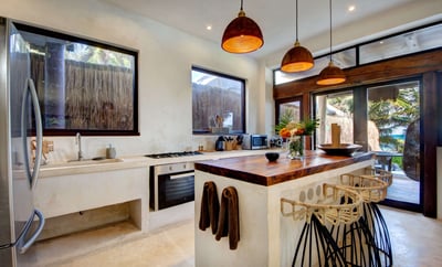 Luxury Villa Photo #8