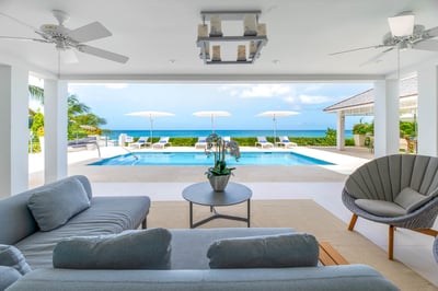 Luxury Villa Photo #3