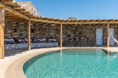 Luxury Villa Photo #12