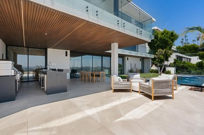 Luxury Villa Photo #5