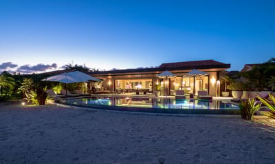 Luxury Villa Photo #16