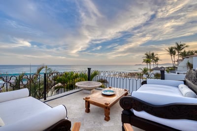 Luxury Villa Photo #15