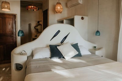 Luxury Villa Photo #18