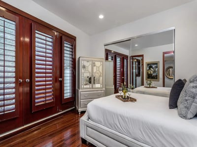 Luxury Villa Photo #47