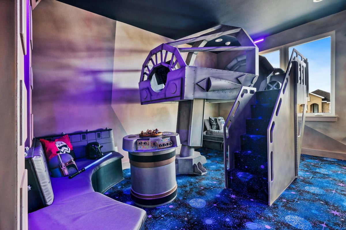 Paradise Palisade Estate