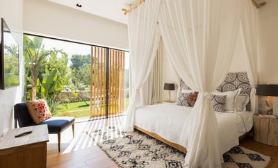 Luxury Villa Photo #20