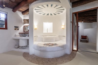 Luxury Villa Photo #22