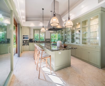 Luxury Villa Photo #11