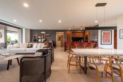Luxury Villa Photo #13