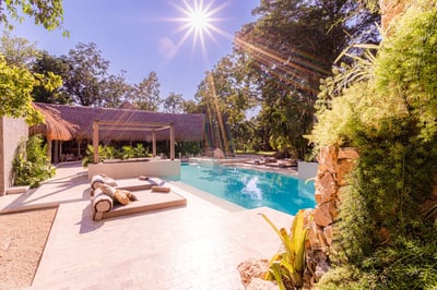 Luxury Villa Photo #6