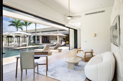 Luxury Villa Photo #37