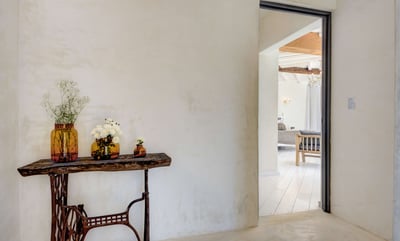 Luxury Villa Photo #23