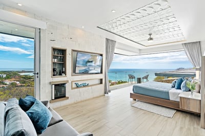 Luxury Villa Photo #46