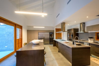 Luxury Villa Photo #18