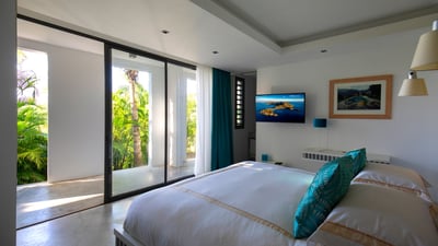 Luxury Villa Photo #58