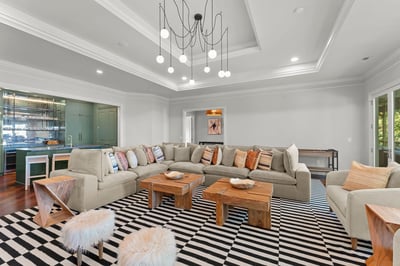 Luxury Villa Photo #30