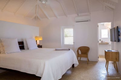 Luxury Villa Photo #34