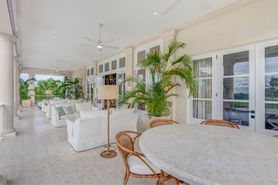 Luxury Villa Photo #17