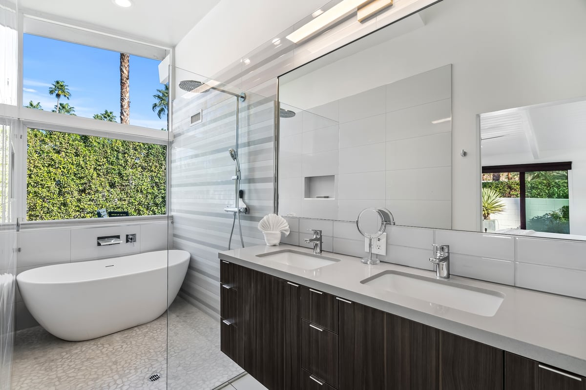 Alexander Desert Dreams