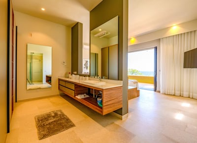 Luxury Villa Photo #33
