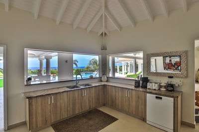 Luxury Villa Photo #14