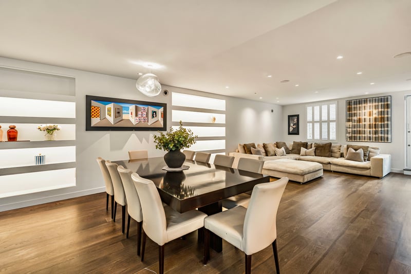 Pindock Mews