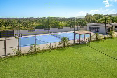Luxury Villa Photo #17
