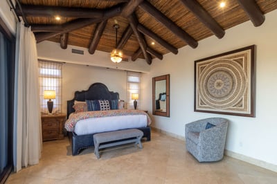 Luxury Villa Photo #56