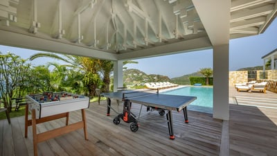 Luxury Villa Photo #18