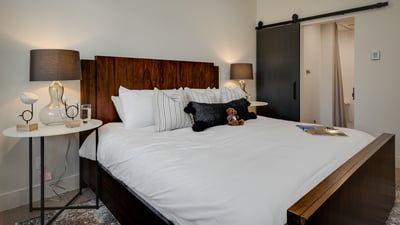 Queen bedroom with ensuite bath