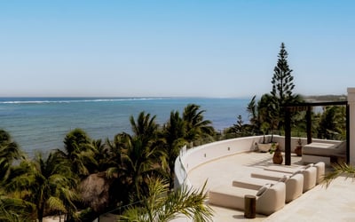 Luxury Villa Photo #4