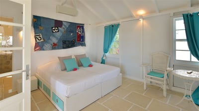 Luxury Villa Photo #39