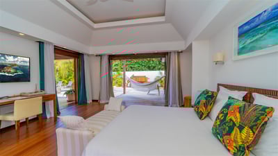 Luxury Villa Photo #39