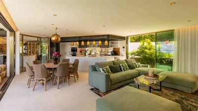 Luxury Villa Photo #27