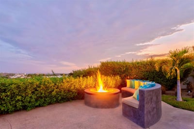 Luxury Villa Photo #13