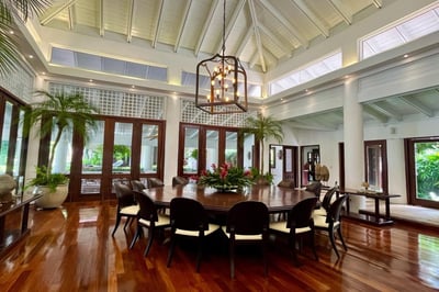 Luxury Villa Photo #18
