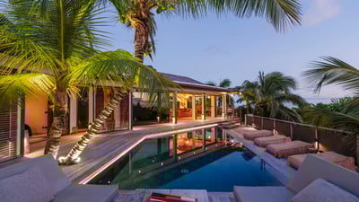 Luxury Villa Photo #4