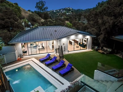 Luxury Villa Photo #3