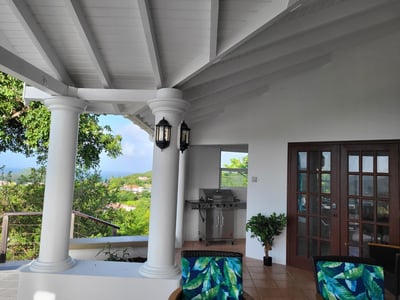 Luxury Villa Photo #17