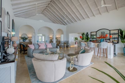 Luxury Villa Photo #11