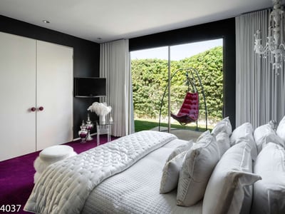 Luxury Villa Photo #34