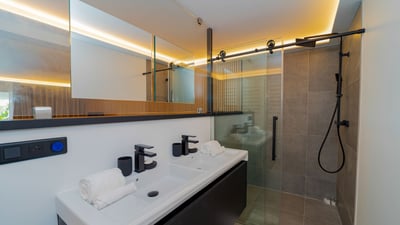 Luxury Villa Photo #63