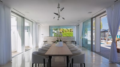 Luxury Villa Photo #33