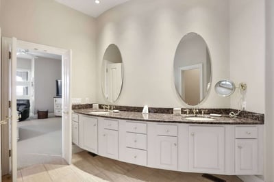 Luxury Villa Photo #33