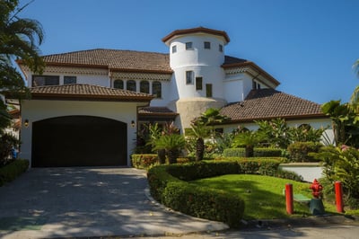 Luxury Villa Photo #8