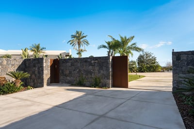 Luxury Villa Photo #70