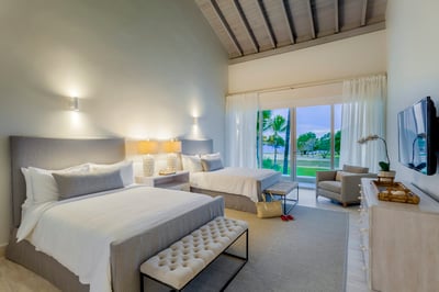 Luxury Villa Photo #19