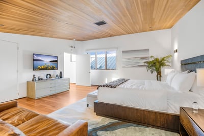 Luxury Villa Photo #19