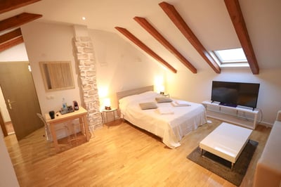 Luxury Villa Photo #47